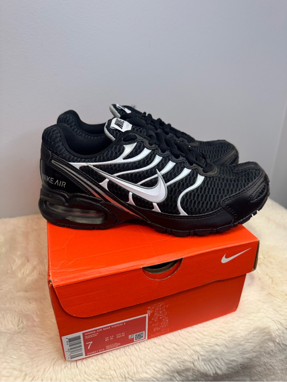 Women’s Air Max Torch 4 🐼 Size 7 - Picture 2 of 6